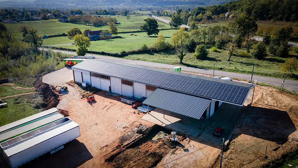 panneaux photovoltaïques pour agriculteurs à Cahors, expertise lotoise en énergie solaire pour les exploitations agricoles