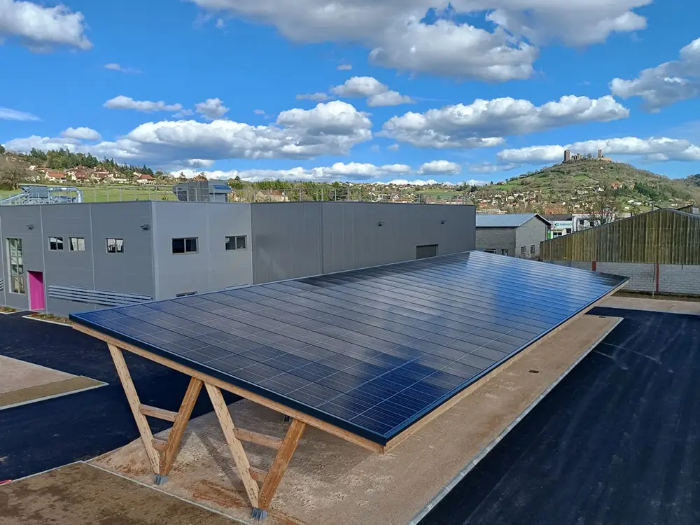 panneaux photovoltaïques pour entreprises dans le Lot, solution économique pour la transition énergétique